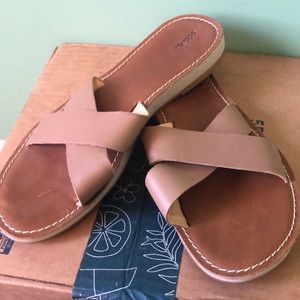 Brown/tan sandals